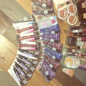 Maybeline makeup collection